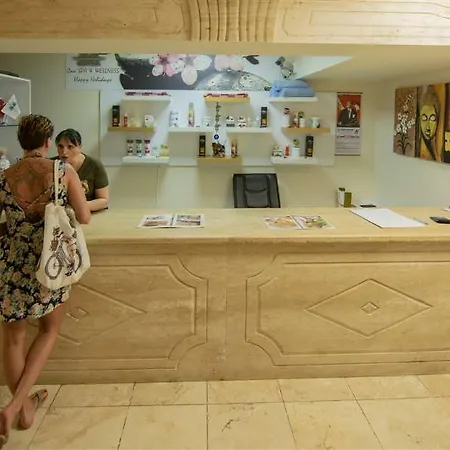 Aqua & Elegance Thalasso מלון דידים