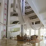 Aqua & Elegance Thalasso Отель