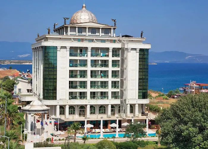 Отель Aqua & Elegance Thalasso 5*